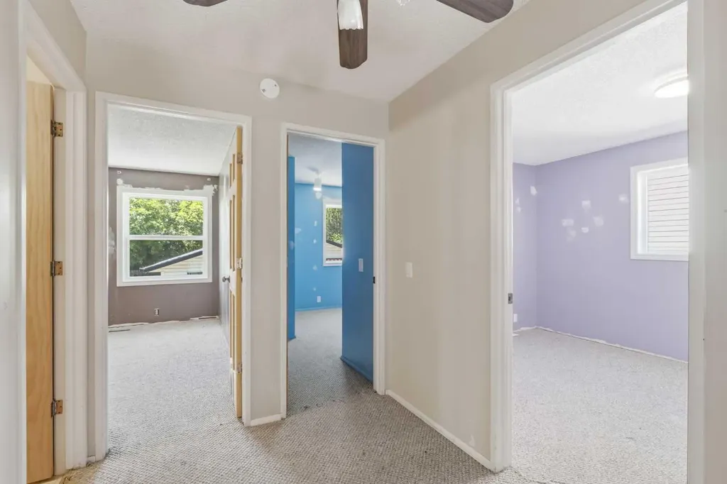 39 Woodglen Way SW Calgary AB T2W 4W8