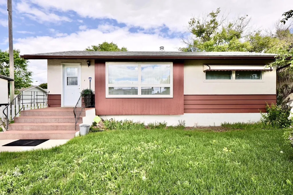 422 3 Avenue E Oyen AB T0J2J0
