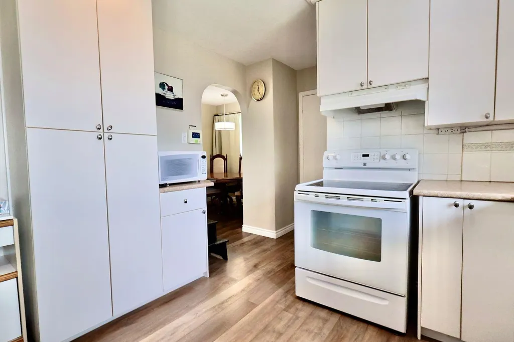 422 3 Avenue E Oyen AB T0J2J0