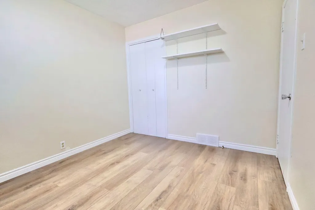 422 3 Avenue E Oyen AB T0J2J0