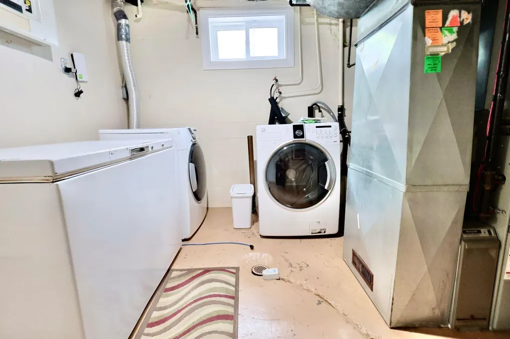 422 3 Avenue E Oyen AB T0J2J0