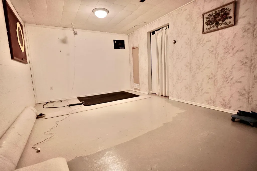 422 3 Avenue E Oyen AB T0J2J0