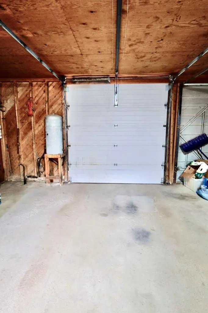 422 3 Avenue E Oyen AB T0J2J0