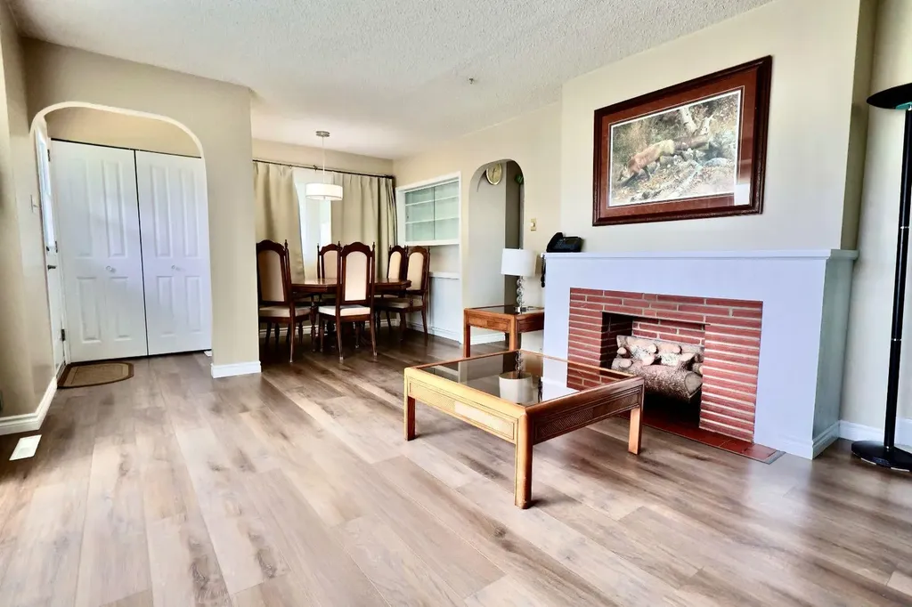 422 3 Avenue E Oyen AB T0J2J0