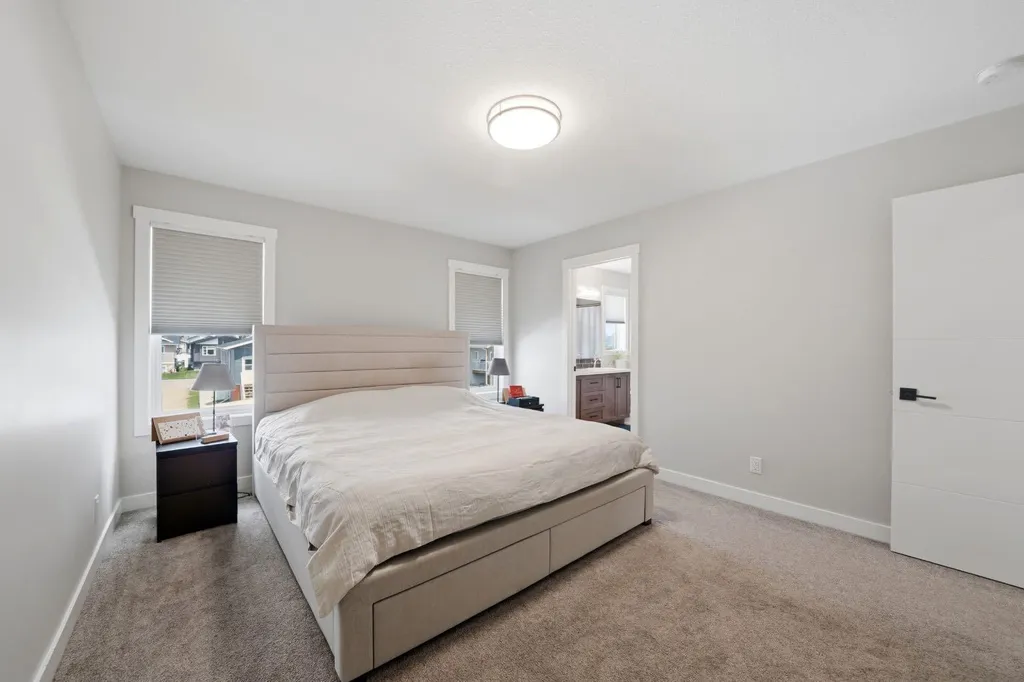 101 Longmire Close Red Deer AB T4R 0T1