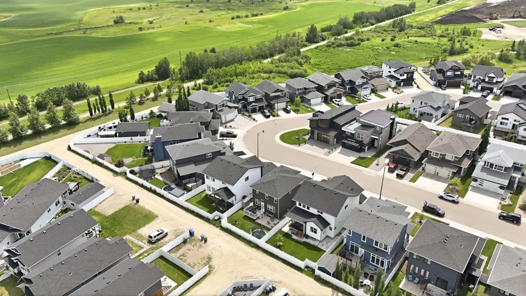 101 Longmire Close Red Deer AB T4R 0T1