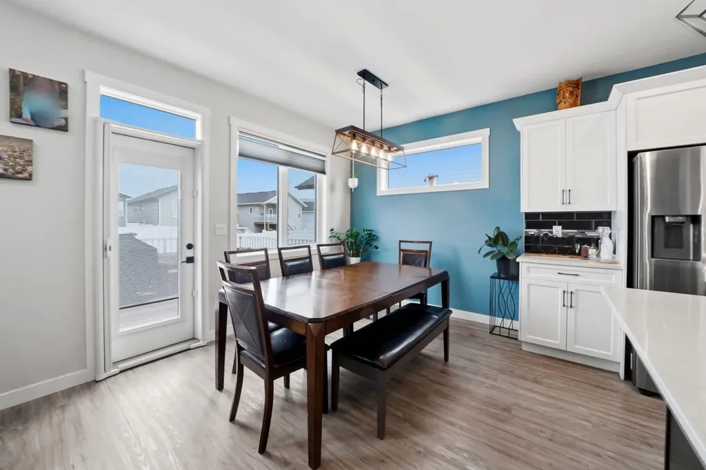 101 Longmire Close Red Deer AB T4R 0T1