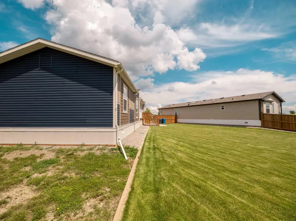 2037 Sunflower Crescent Coaldale AB T1M 0G4
