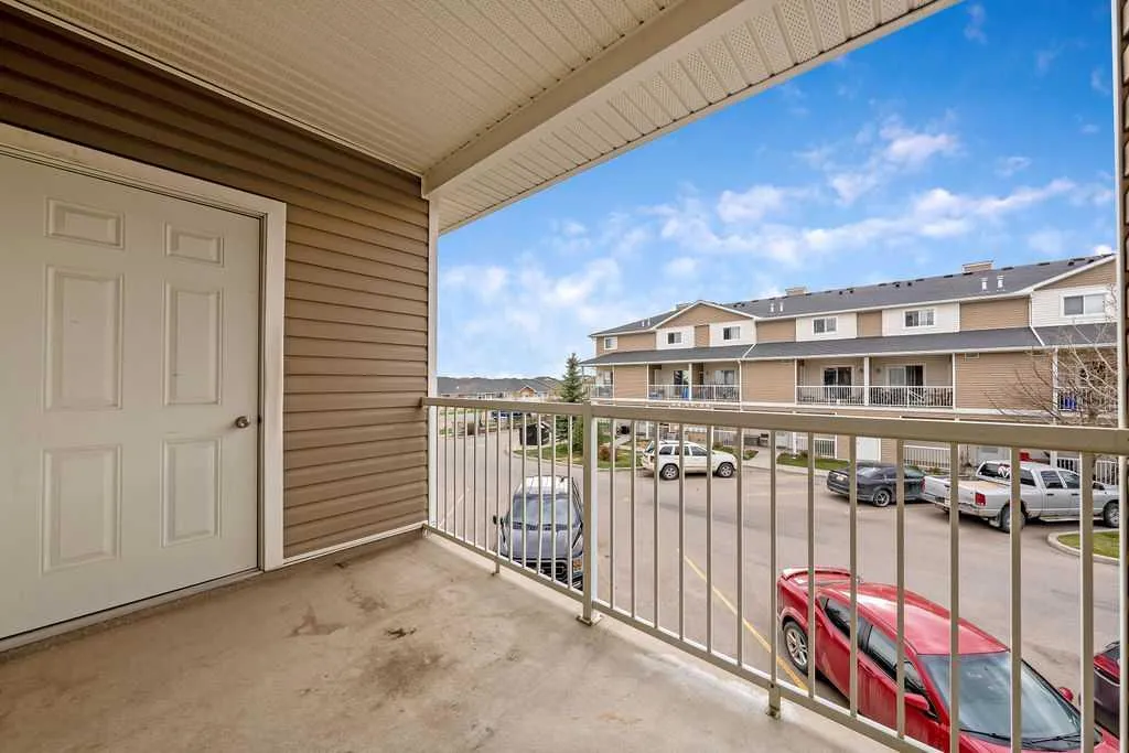108 Sunrise Terrace NE High River AB T1V 0C2