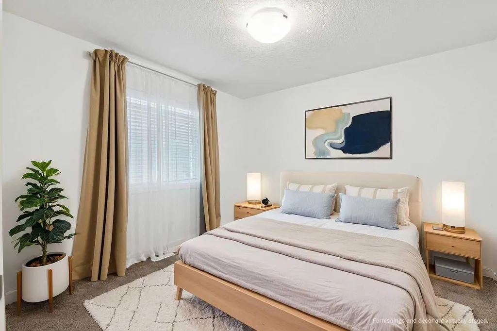 17 Crestbrook Hill SW Calgary AB T3B0C4