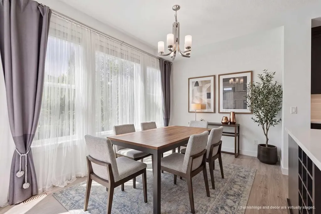 17 Crestbrook Hill SW Calgary AB T3B0C4