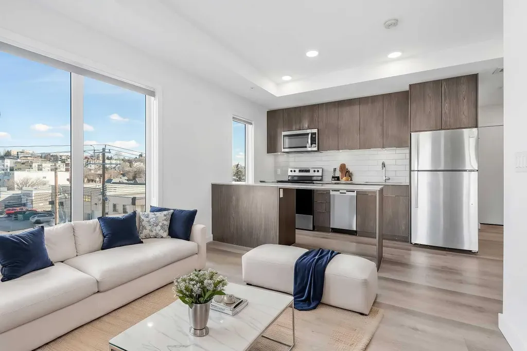 455 1 Avenue NE Calgary AB T2E 0B3