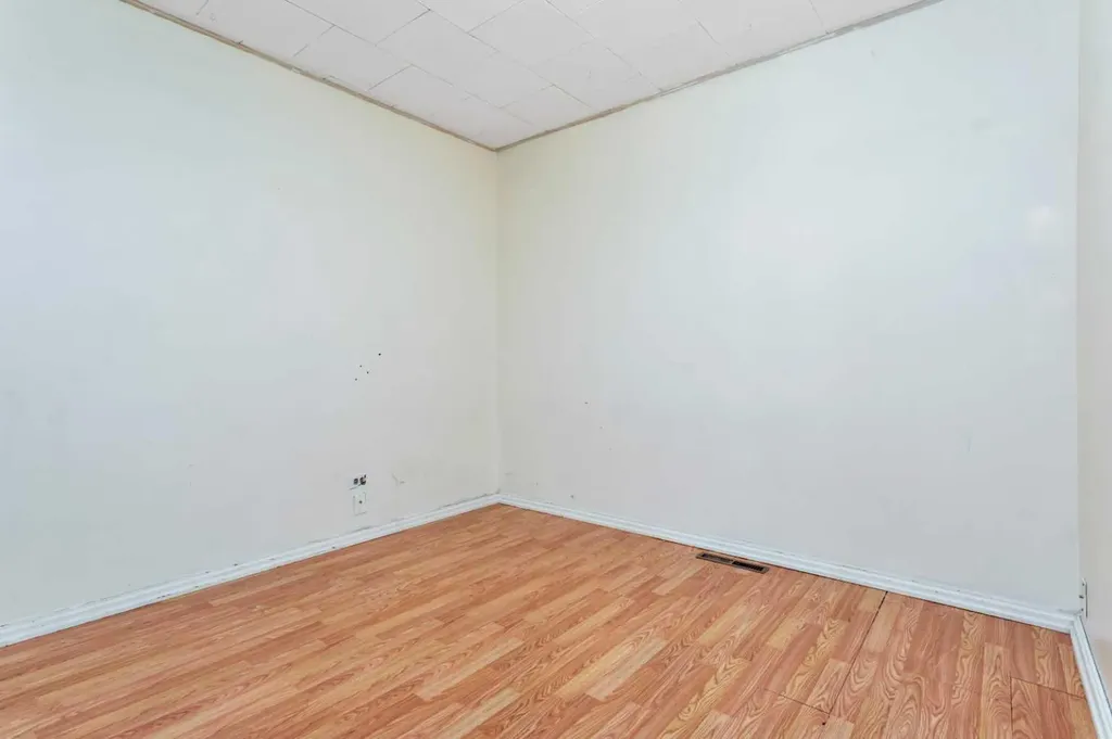 4715 48 Street Rocky Mountain House AB T4T 1C3