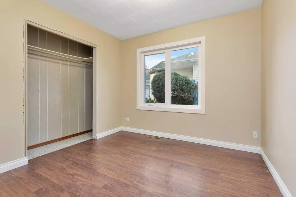 4715 48 Street Rocky Mountain House AB T4T 1C3