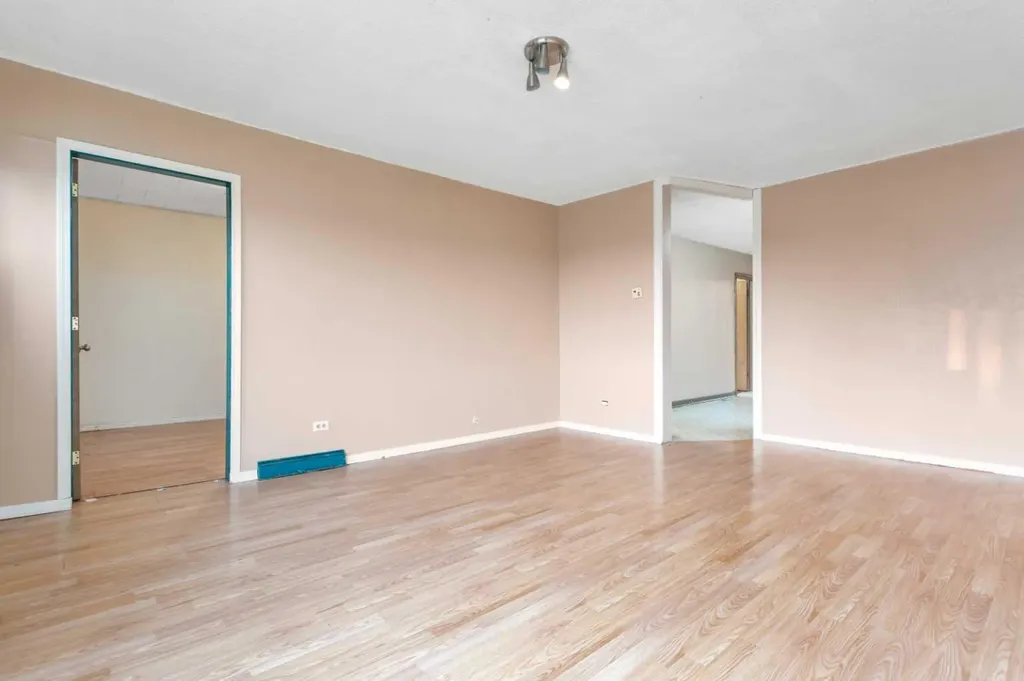 4715 48 Street Rocky Mountain House AB T4T 1C3