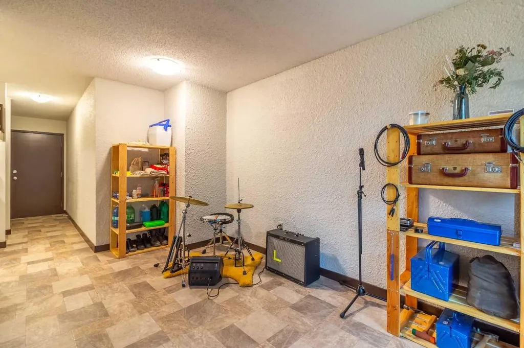 3440 23rd Avenue S Lethbridge AB T1K 4K4