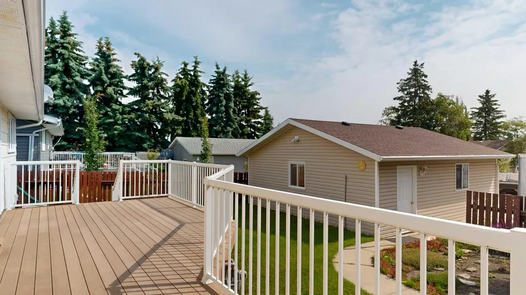4111 61 Street Stettler AB T4K1H1