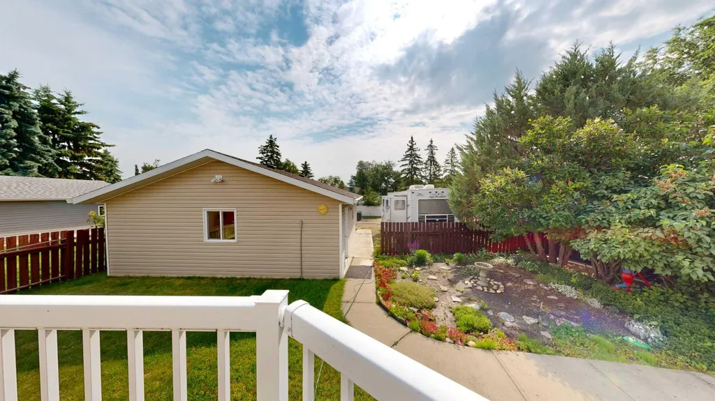 4111 61 Street Stettler AB T4K1H1