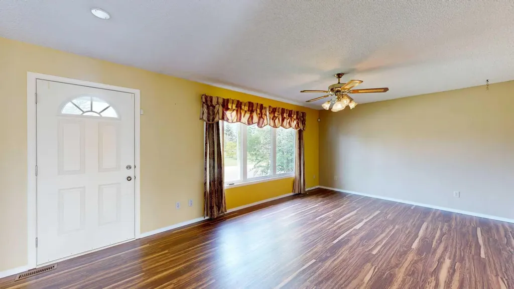 4111 61 Street Stettler AB T4K1H1