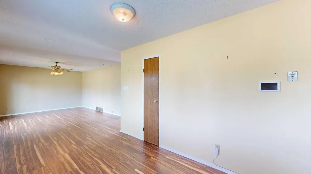 4111 61 Street Stettler AB T4K1H1