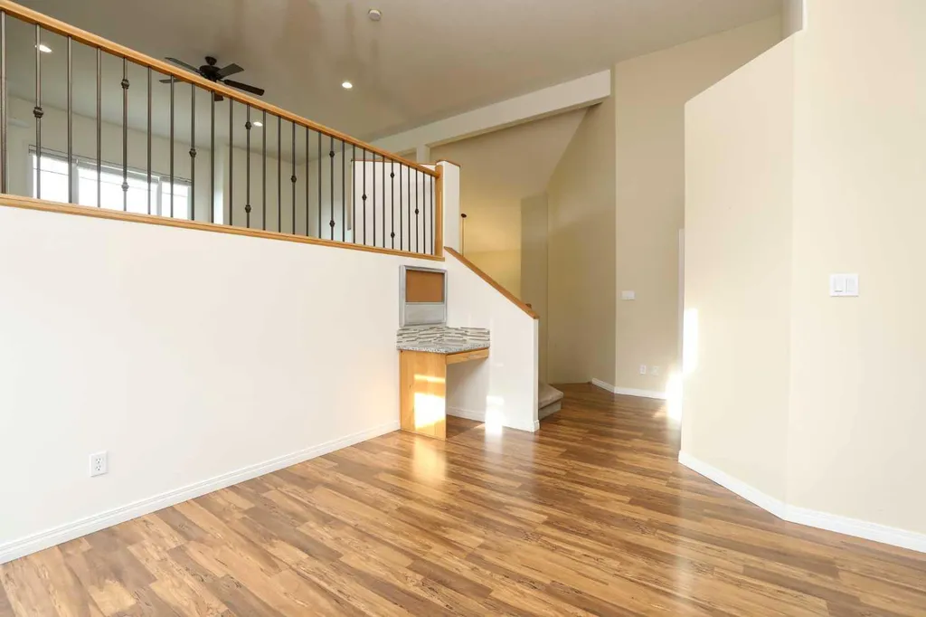 227 Rivermill Manor W Lethbridge AB T1K 8C5