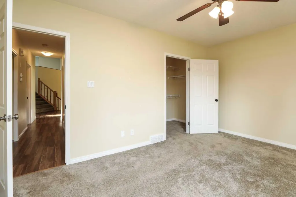 227 Rivermill Manor W Lethbridge AB T1K 8C5