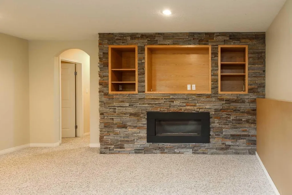 227 Rivermill Manor W Lethbridge AB T1K 8C5