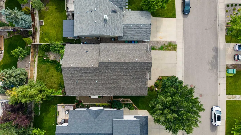 227 Rivermill Manor W Lethbridge AB T1K 8C5