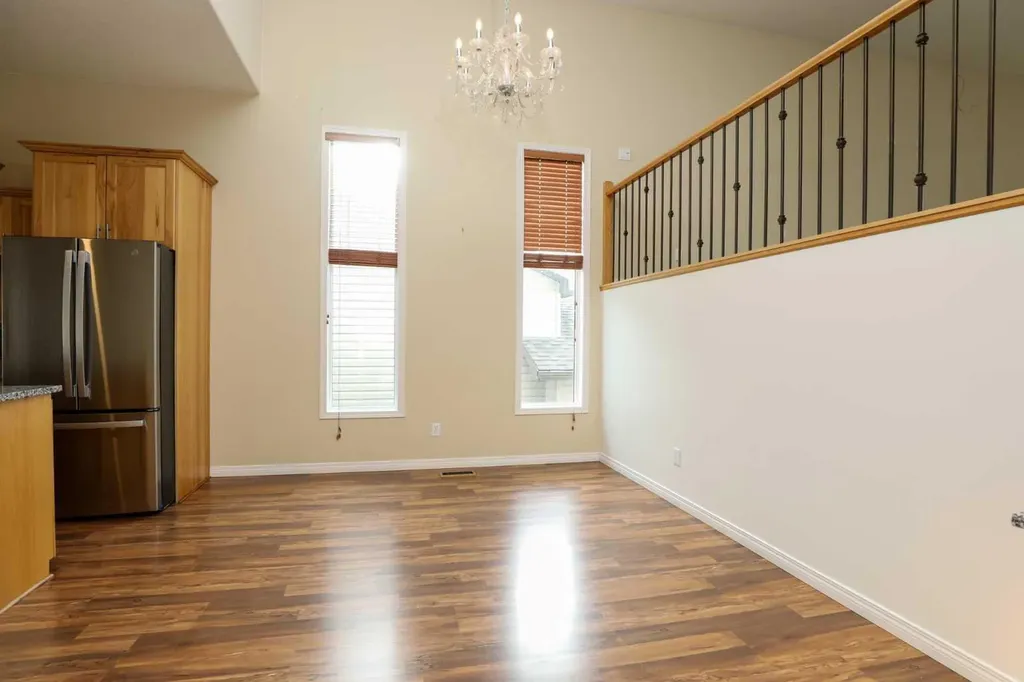 227 Rivermill Manor W Lethbridge AB T1K 8C5