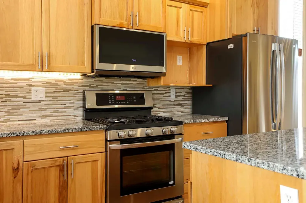 227 Rivermill Manor W Lethbridge AB T1K 8C5