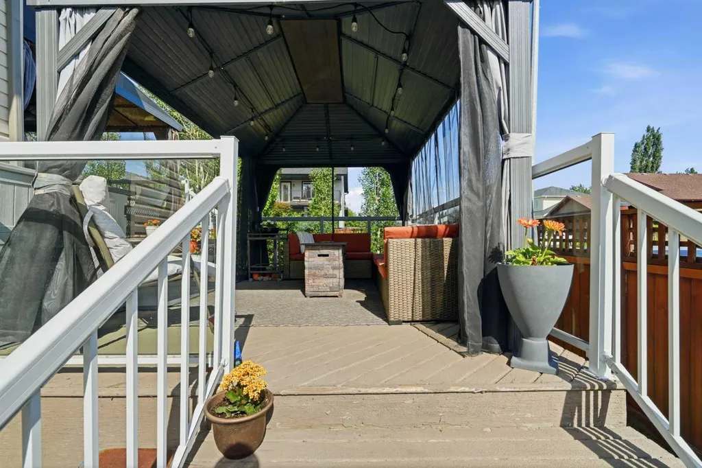260 Willow Ridge Manor SW Diamond Valley AB T0L 0H0