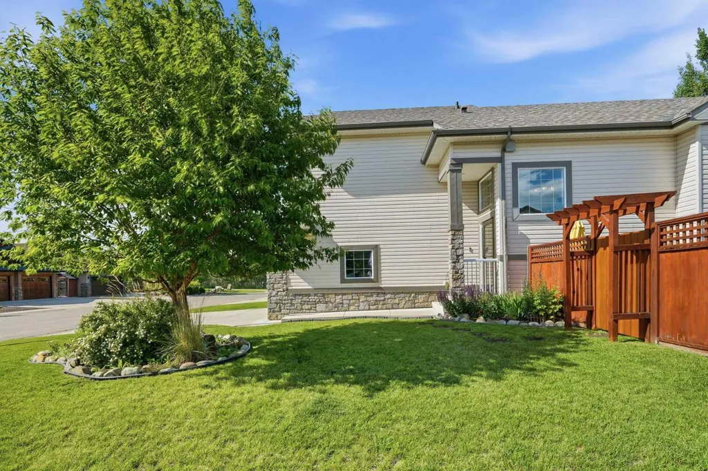 260 Willow Ridge Manor SW Diamond Valley AB T0L 0H0