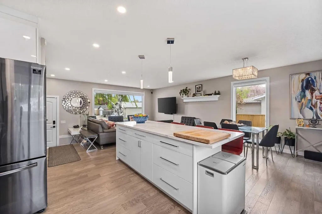 80 Allandale Close SE Calgary AB T2H 1V9
