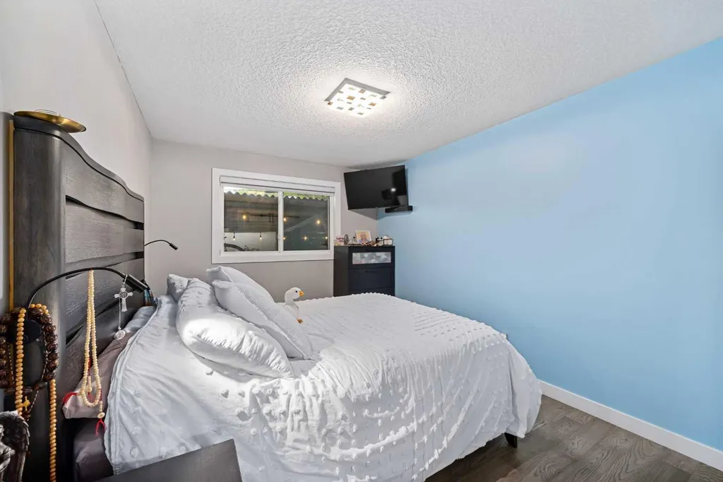 80 Allandale Close SE Calgary AB T2H 1V9