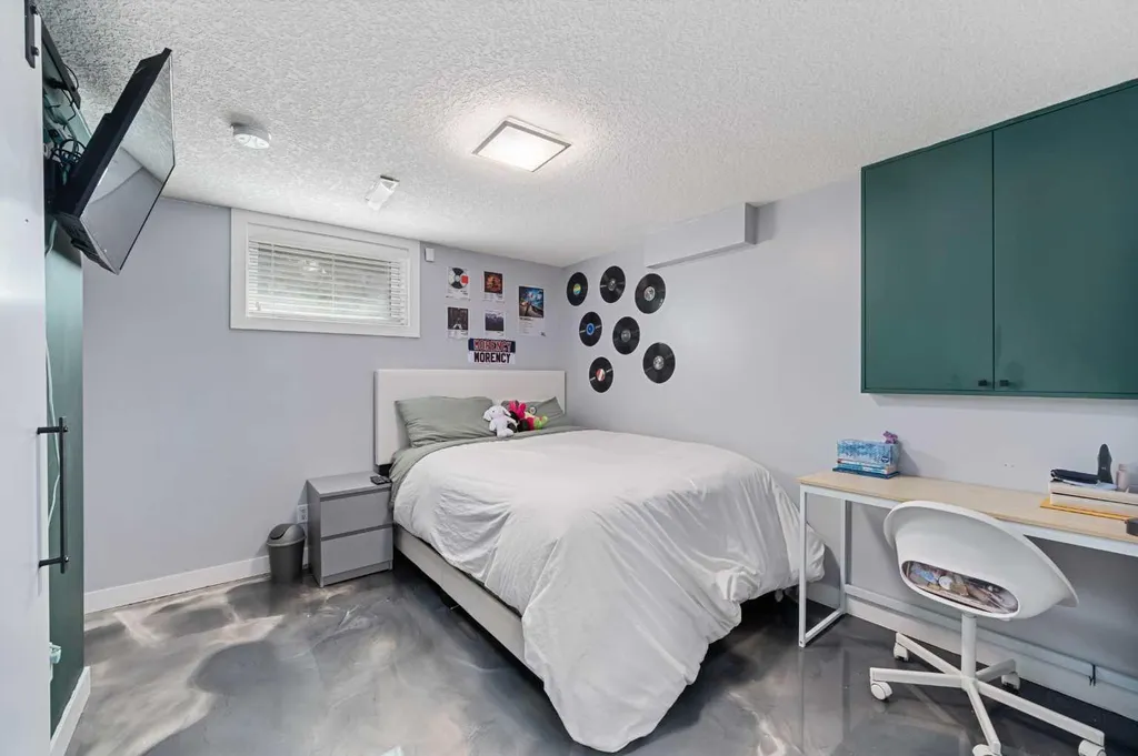 80 Allandale Close SE Calgary AB T2H 1V9