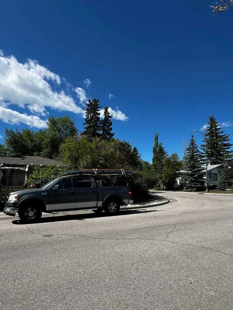 29 Windermere Road SW Calgary AB T3C 3K2