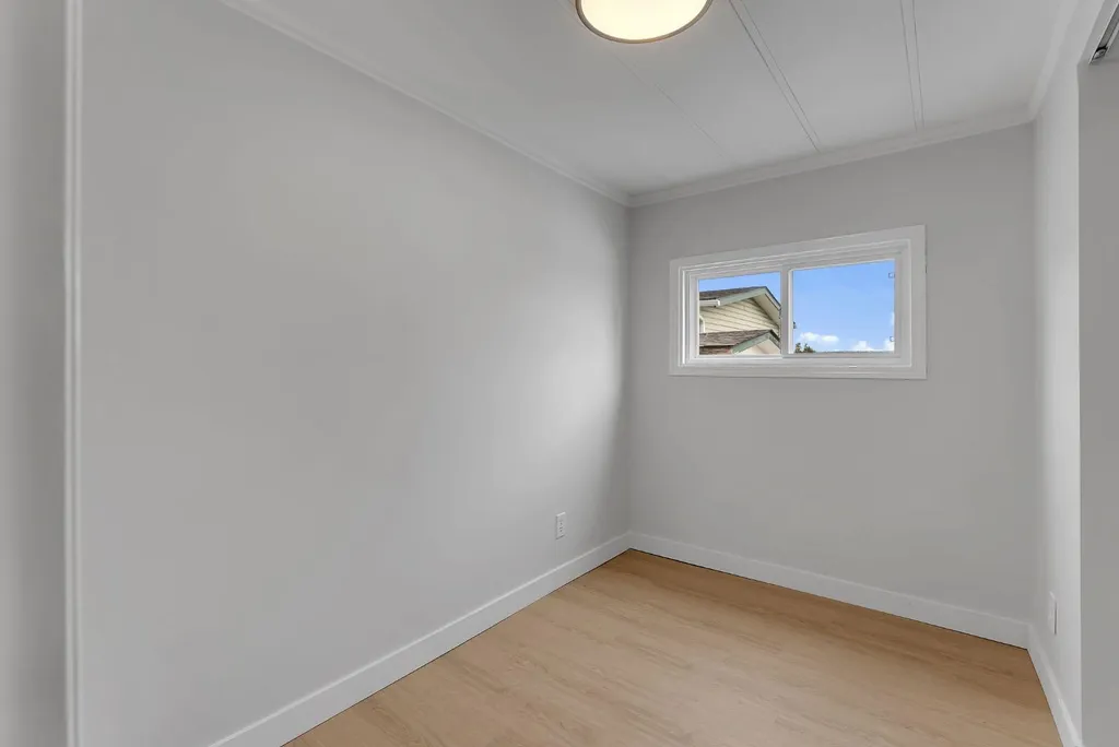 3223 83 Street NW Calgary AB T2B 5P2