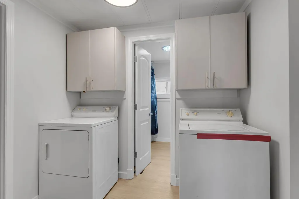 3223 83 Street NW Calgary AB T2B 5P2