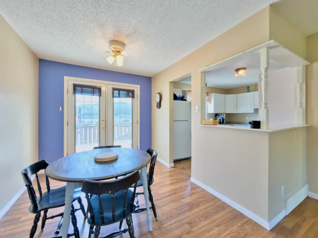 8534 21 Avenue Coleman AB T0K0M0