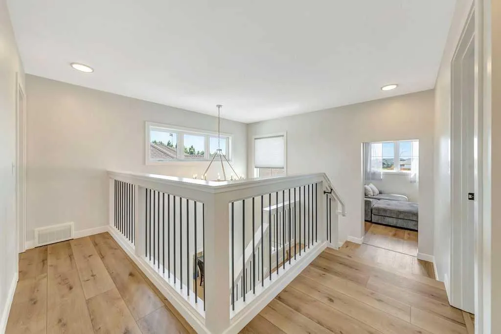 3805 70 Avenue Lloydminster AB T9V 3T2