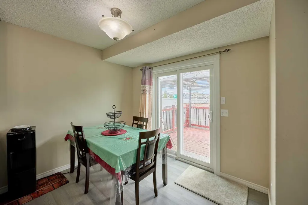 117 Douglas Ridge Circle SE Calgary AB T2Z 3C2