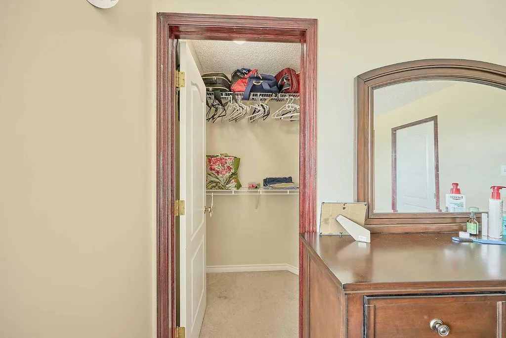 117 Douglas Ridge Circle SE Calgary AB T2Z 3C2