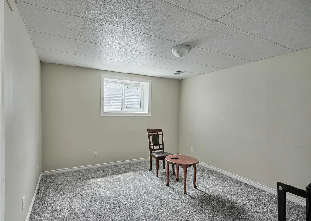 117 Douglas Ridge Circle SE Calgary AB T2Z 3C2