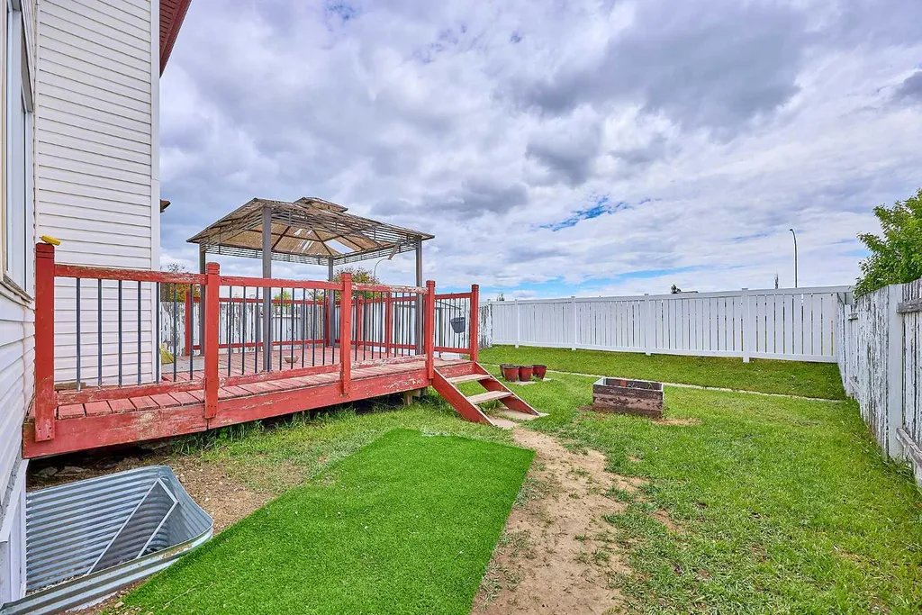 117 Douglas Ridge Circle SE Calgary AB T2Z 3C2