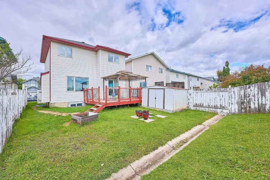 117 Douglas Ridge Circle SE Calgary AB T2Z 3C2