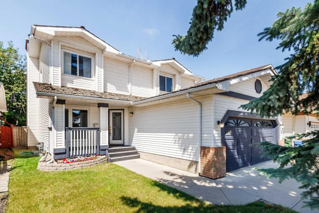 117 Douglasbank Way SE Calgary AB T2Z 1W4