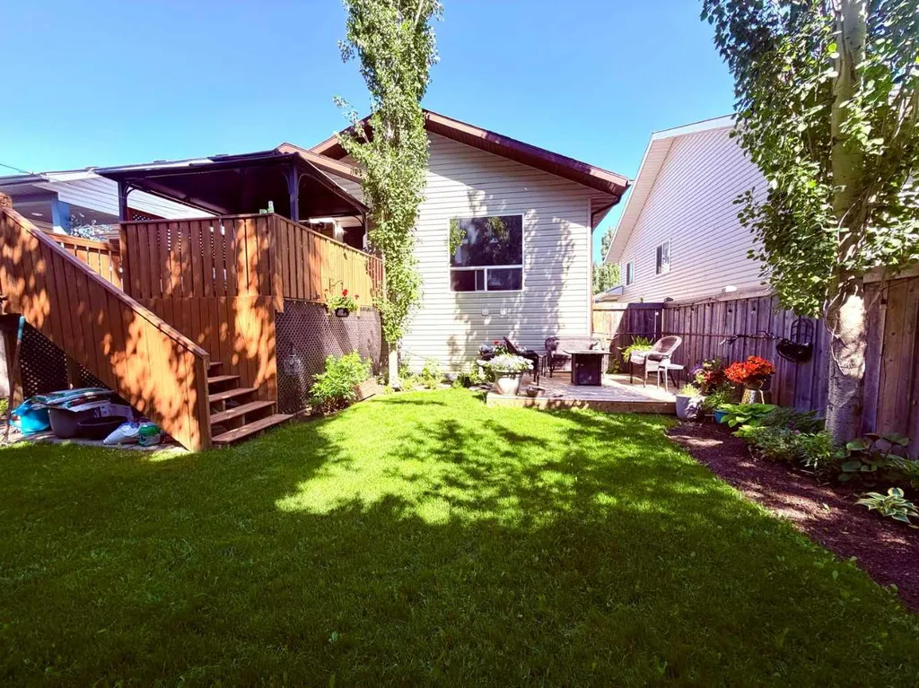41 Pinnacle Road Grande Prairie AB T8W0A9