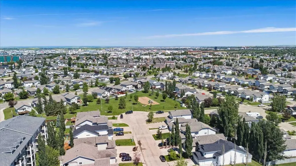 41 Pinnacle Road Grande Prairie AB T8W0A9