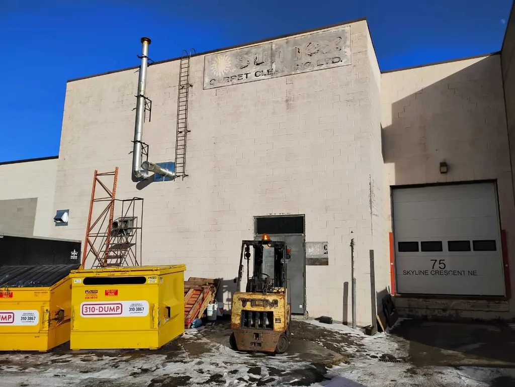 75 Skyline Crescent NE Calgary AB T2K 5X2