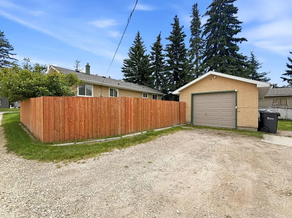 3606 55 Avenue Red Deer AB T4N 4N2